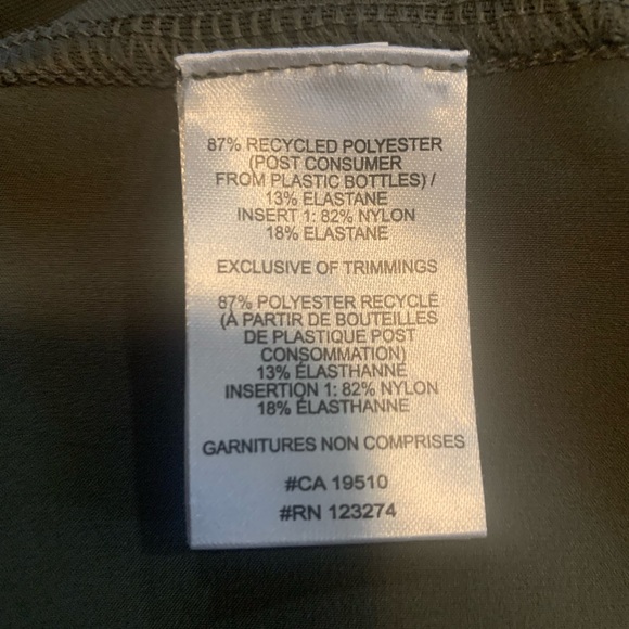 Lole ‘Sabrina’ army green lightweight activewear jacket - Picture 8 of 9